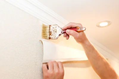 Pose de papier peint à Ratte — revêtements muraux et toiles de verre